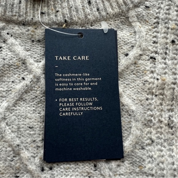 Universal Thread Heather Gray Cable Knit Sweater - Picture 7 of 9